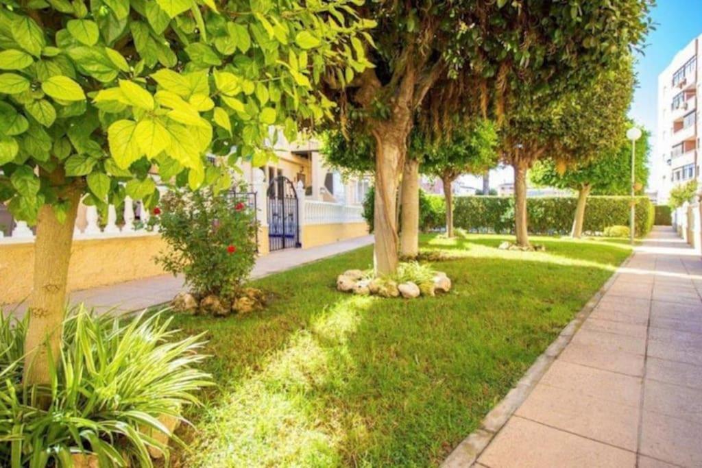 Villa Magerit, Entire Home 5 Minutes Easy Walk To Sandy Beach Torre La Mata Exterior foto